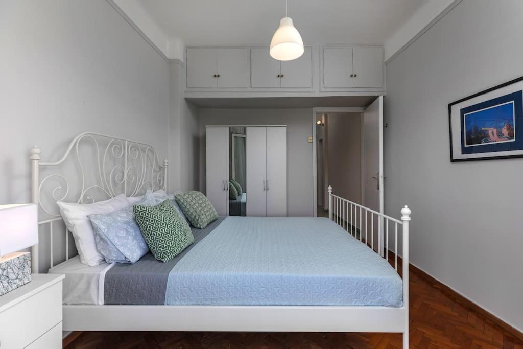 Best Location 3 Bedroom Apartment With View เทสซาโลนิกิ ภายนอก รูปภาพ