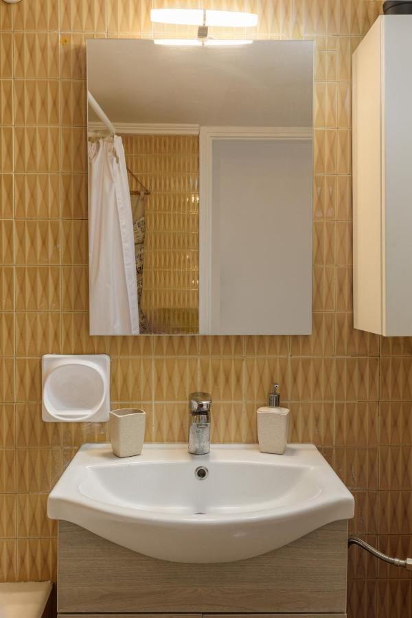 Best Location 3 Bedroom Apartment With View เทสซาโลนิกิ ภายนอก รูปภาพ
