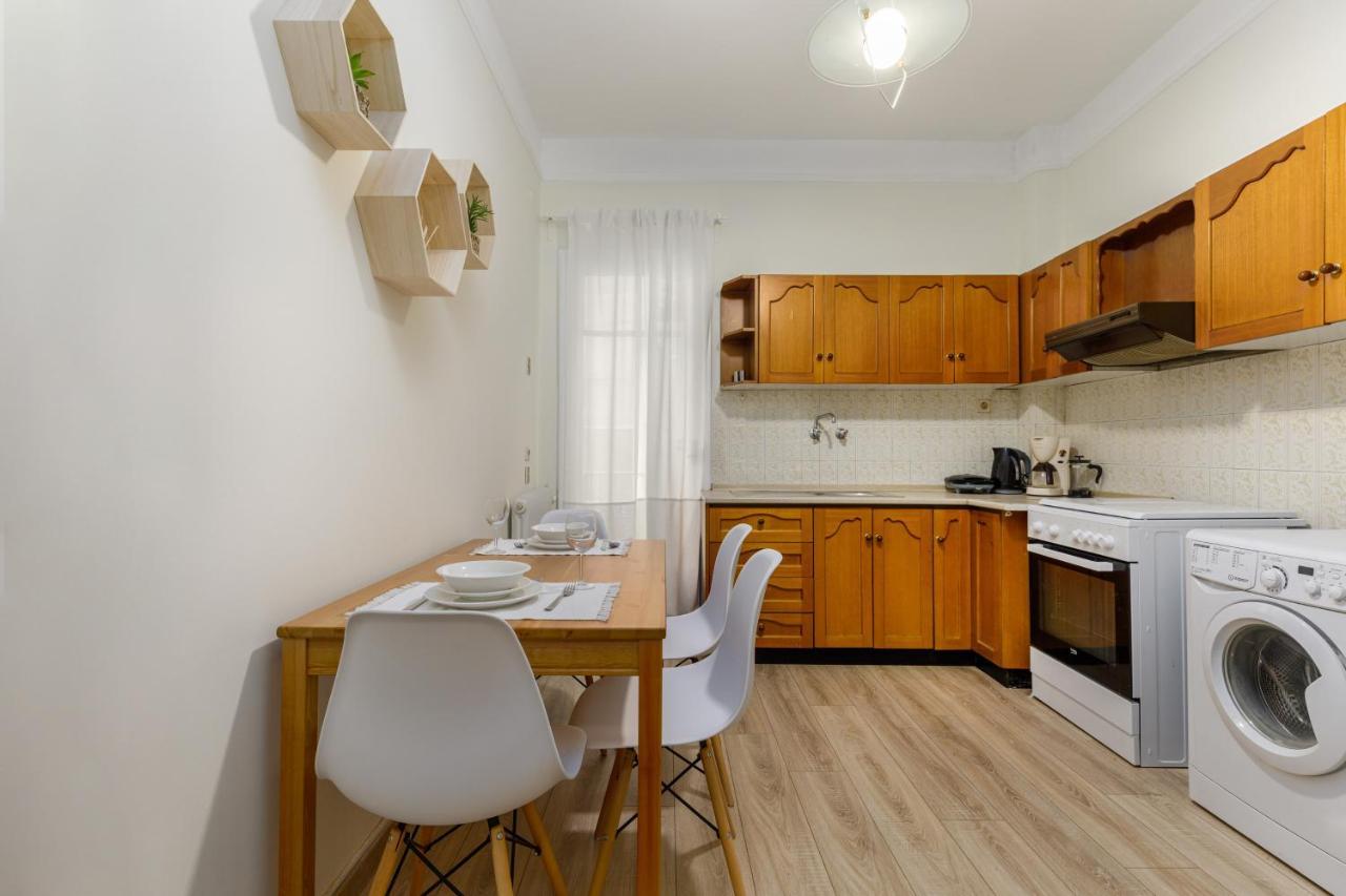 Best Location 3 Bedroom Apartment With View เทสซาโลนิกิ ภายนอก รูปภาพ